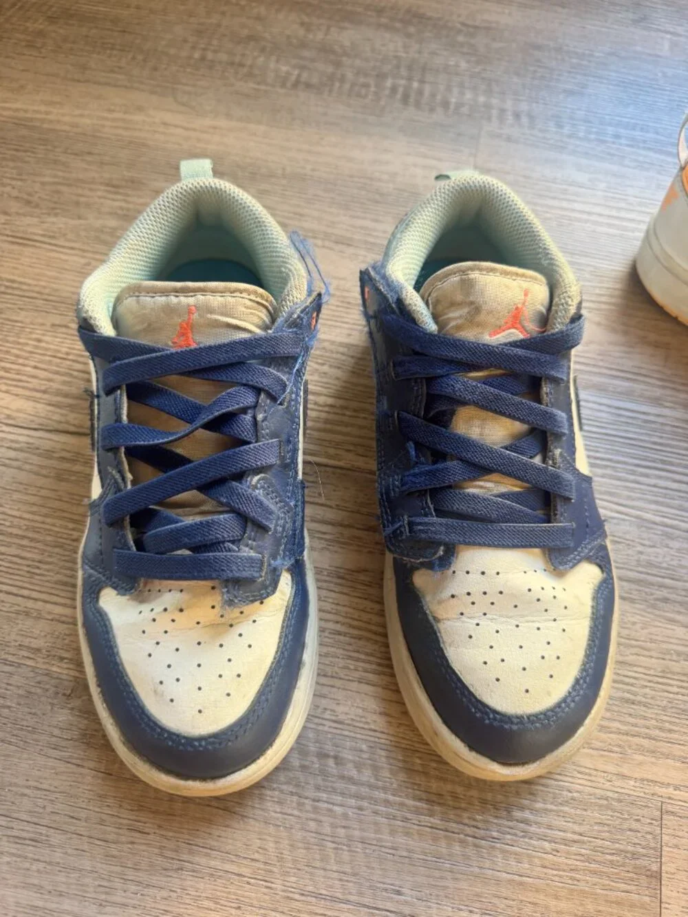 Kid's Nike Velcro Sneakers Youth Size 3 Nike Court Borough Low Bundle